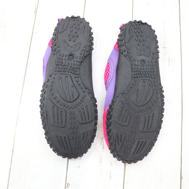Y2 Two Bare Feet Beach Shoes EUC
