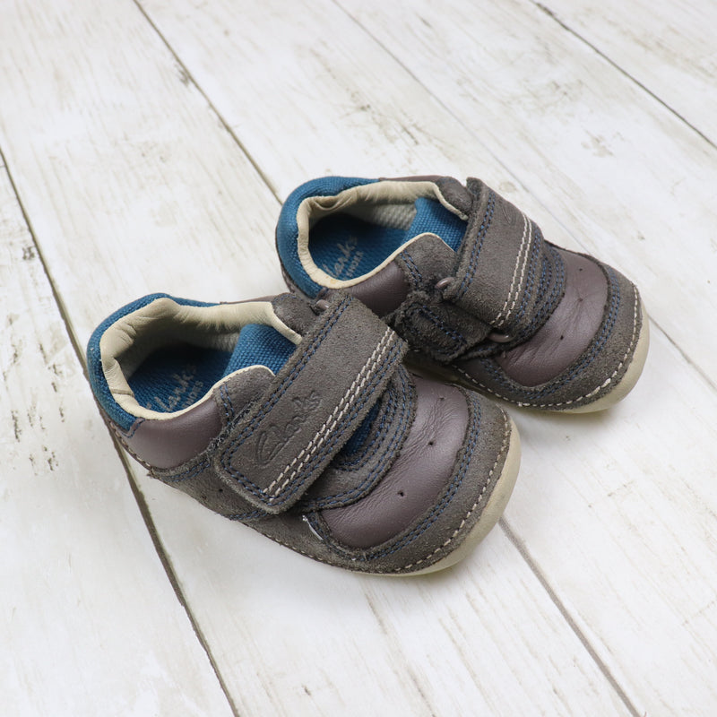 C2.5 Clarks First-Walking Shoes GUC